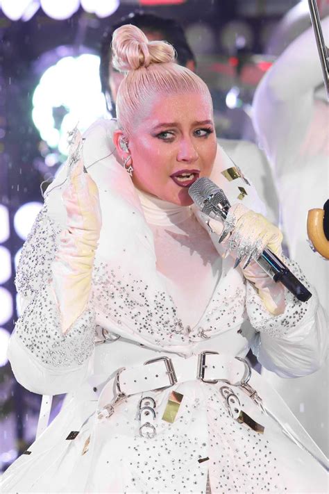 Christina Aguilera Performs On New Years Eve At Times Square In New