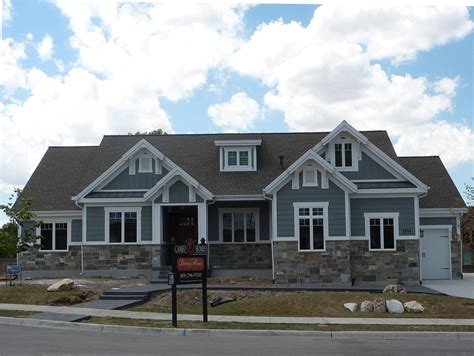 Great Color Scheme - Craftsman | Craftsman home exterior, Craftsman