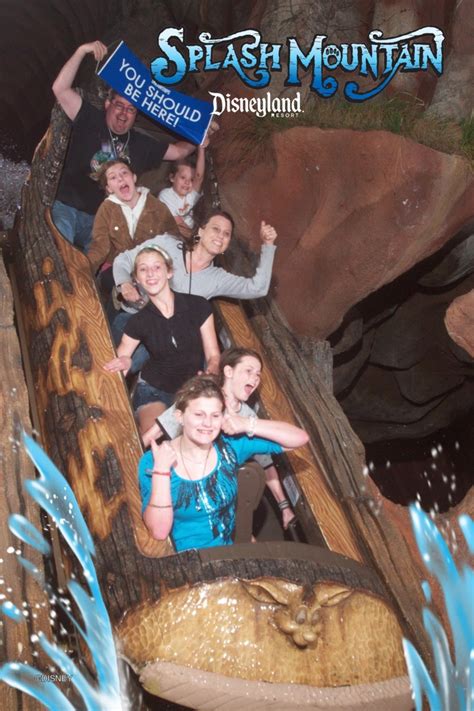 Flashing Our Worldventurs Youshouldbehere Sign On Splash Mountain At