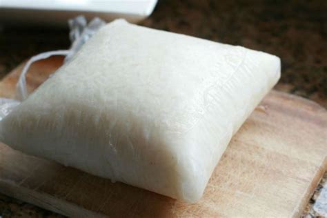 Terbuat dari beras dan diolah secara alami. Cara Bikin Lontong Dari Plastik : CARA MEMBUAT BUNGA ...