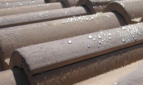 One of the most common roofs found on florida homes are made of asphalt shingles. How Many Years Does A Concrete Tile Roof Last? | Home Logic UK