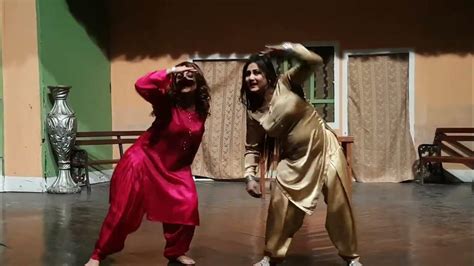 Madam Kiran Noor And Madam Laila Asi Anj Dholna New Dance Mujra Video