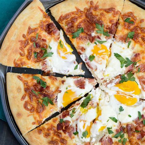 bacon egg breakfast pizza recipe baked by an introvert
