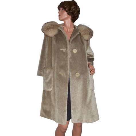 1950s Brazotta Styled By Fairmoor Plush Fur Collar Taupe Brown Coat