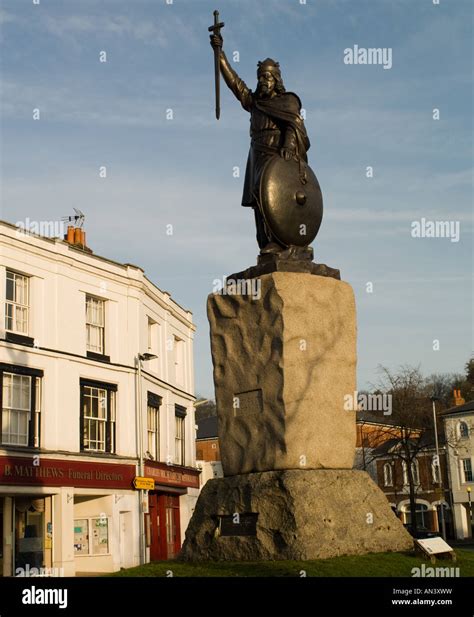 The Statue Of King Alfred Winchester Stock Photo Alamy