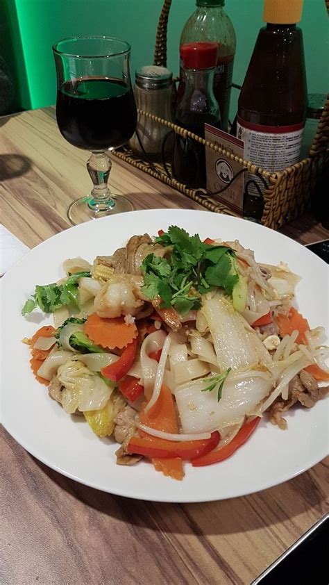 Order online or come on in, take a seat and taste our damn good tacos for yourself. Pho Quynh, Torcy - Restaurant Avis, Numéro de Téléphone ...