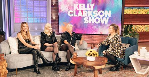 Kelly Clarkson Says Female Friendships Helped Her During Divorce