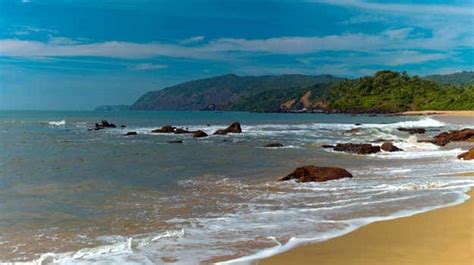 8 Enchanting Beaches In North Goa For Your Winter Vacation