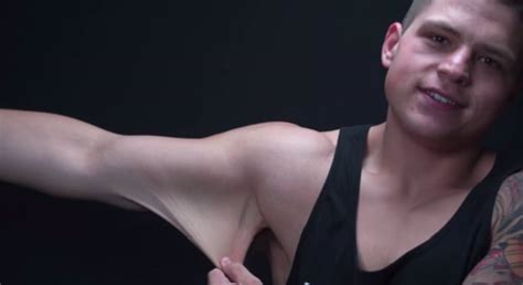El vídeo de John Glaude el joven obeso que perdió kilos en un año