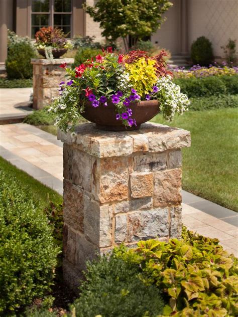 20 Ideas For Using Large Garden Containers Hgtv