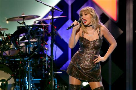 Taylor Swift Performs At Iheartradios Z100 Jingle Ball 2019 03 Gotceleb