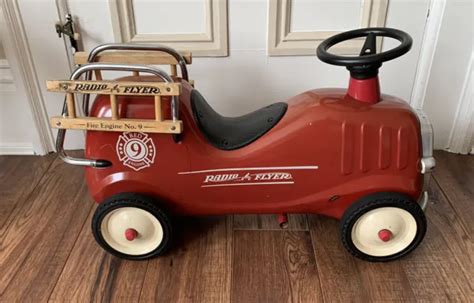 Vintage Radio Flyer Fire Engine No 9 Metal Red Kids Ride On Toy Model