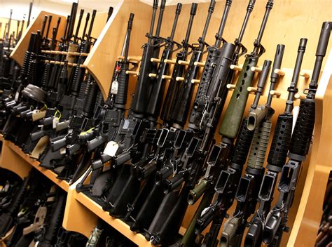 Online Gun Shop Sells 30000 Ar 15 Semi Automatic Rifles In One Week