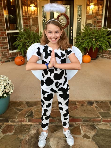 Diy Cow Costume Easy Halloween Costumes Made From Items You Probably Own In Easy