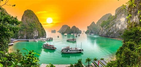 Dreamy Sunset Landscape Halong Bay Vietnam Stock Photo Image Of