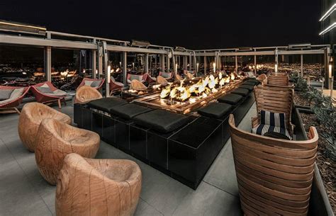 Touching The Sky The 5 Best Rooftop Hotel Bars In Los Angeles Hotel