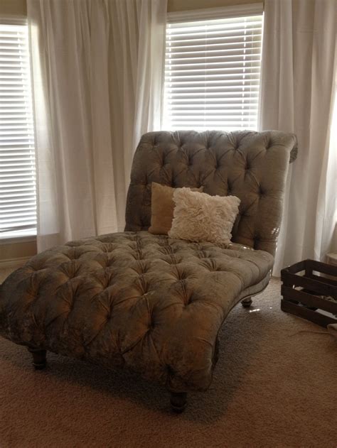 tufted double chaise lounge chair   master bedroom