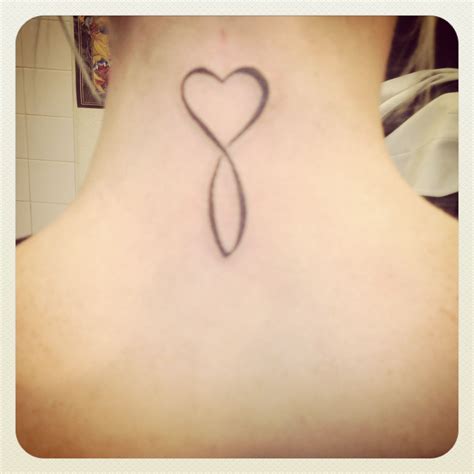 This infinity symbol meets love heart is creative. Pin by Rebecca Rossen on Tattoos | Neck tattoo, Back of ...
