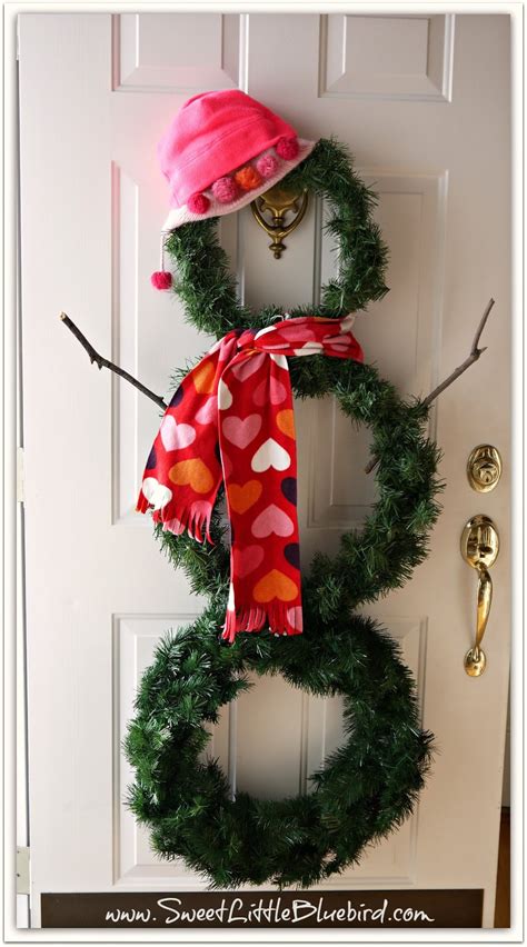 Be sure to click through to the full 1. DIY Versatile Snowman Wreath for Winter Decor - Sweet ...