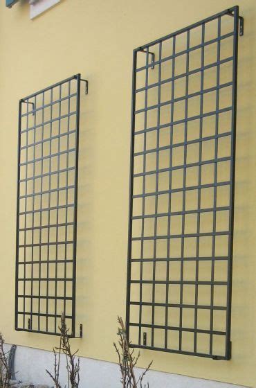 Browse 231 modern trellis on houzz whether you want inspiration for planning modern trellis or are building designer modern trellis from scratch, houzz has 231 pictures from the best designers, decorators, and architects in the country, including mclaughlin design & construction llc and brook and company. contemporary metal garden trellis - Google Search | Metal garden trellis, Wall trellis, Metal ...