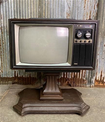 1970s Rca Tv Television Model Xl 100 Solid State Console Vintage Elect