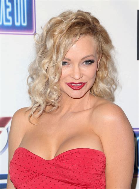 mindy robinson you can t have it movie premiere in los angeles celebmafia