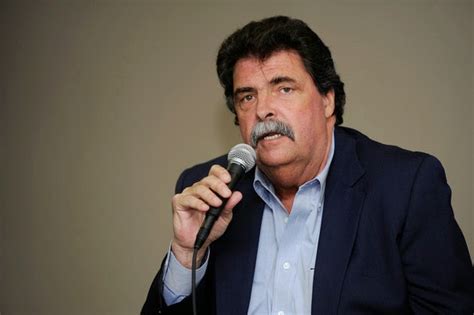 Welcomes nascar vice chairman mike helton. The Godfather's Blog: NASCAR Offers Stewart A Chase Exemption