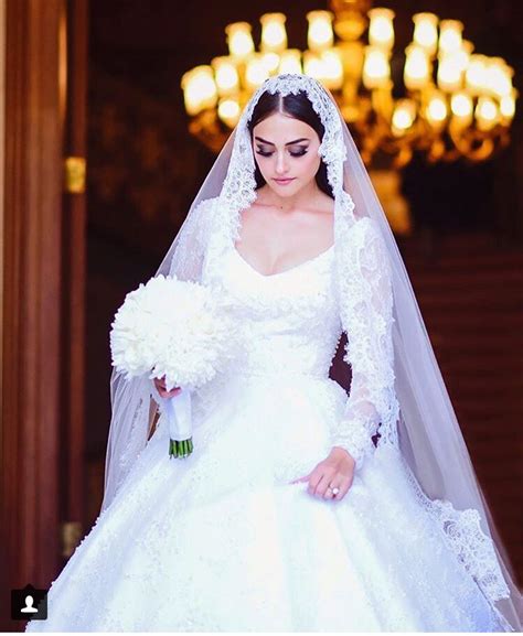 Esra Bilgic Aka Halima Sultan Pics Muslim Wedding Dresses Muslim