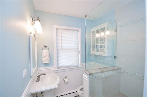 20 Blue And White Bathroom