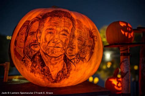 This Is Insane Artist Takes Jack O Lantern Pumpkin Carving To Another