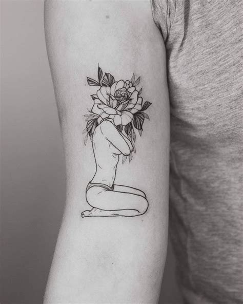 Female head with flowers abstract print, one line art, minimalist line print in black and white for modern, minimal decor. Pin by Alexa Oliveira on Tattoos | Tattoos, Silhouette ...