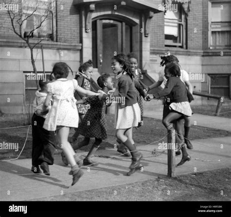 Children Playing Ring Around Rosie Black And White Stock Photos