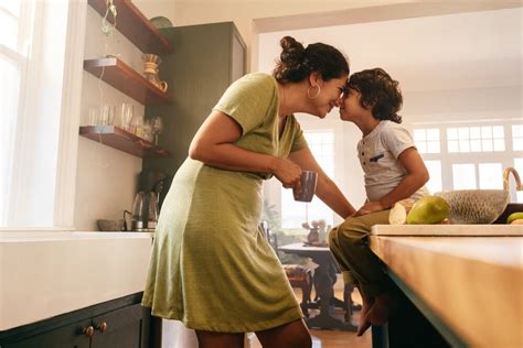 Созависимые отношения матерей и сыновей 💔 Психолог Васенина Елена Дзен