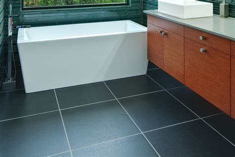 Tile serves as an attractive and versatile type of flooring for kitchens, bathrooms and other parts of the house. Easy to Clean Bathroom | Easy to Clean Bathroom Design ...