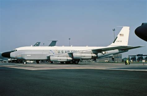62 4132 Boeing Rc 135w Rivet Joint United States Air Force Flickr