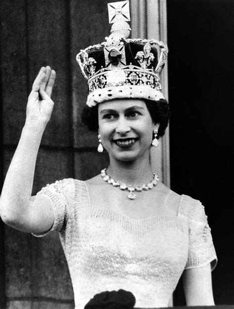 La Reina Isabel Ii Cumpió 65 Años En El Trono Infobae