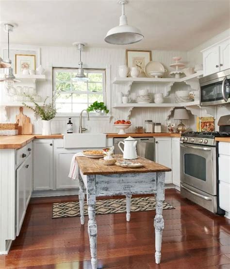 Pin By Frances Isabel Baronian On Home And Decor Small Country Kitchens