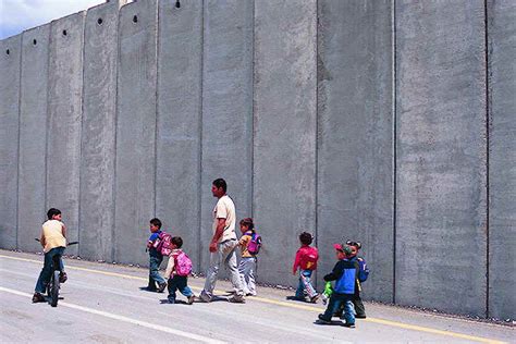 También el muro de la enemistad. fotos photos muro israeli en palestina