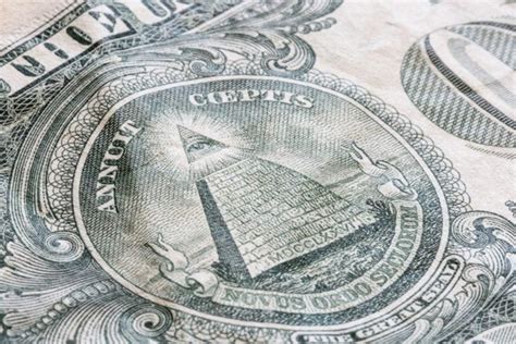 The Peculiar Symbols On An American Dollar Bill Explained 13 Photos