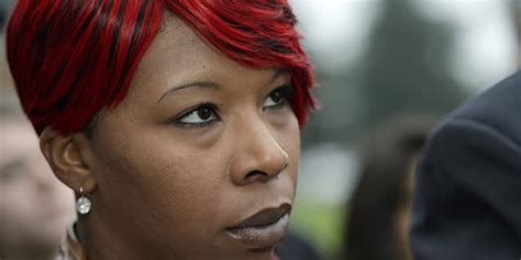 Browns Mother Screams Sobs Over Grand Jury Decision