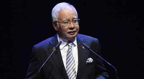 Pengumuman senarai jemaah menteri bagi kabinet baharu itu dibuat selepas lebih seminggu beliau memegang jawatan perdana menteri kelapan susulan. Najib Razak Tidak Layak Jawatan Perdana Menteri Malaysia?