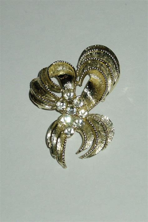 Vintage Brooch Retro Pin Gold Tone Jewellery Crystal Etsy Brooch