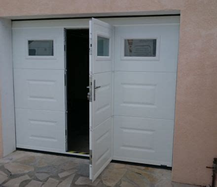 2 portes de garage sectionnelles hormann lpu42 : porte de garage 5m avec portillon - Les menuiseries exterieure