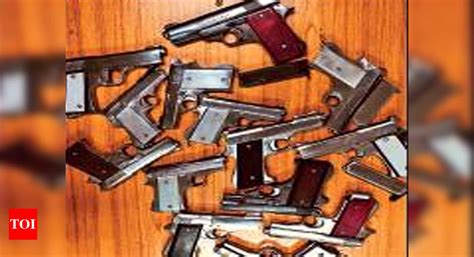 Delhi Gangster Held With Illegal Pistols Delhi News Times Of India