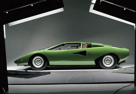 Pure Form The Lamborghini Countach As Art