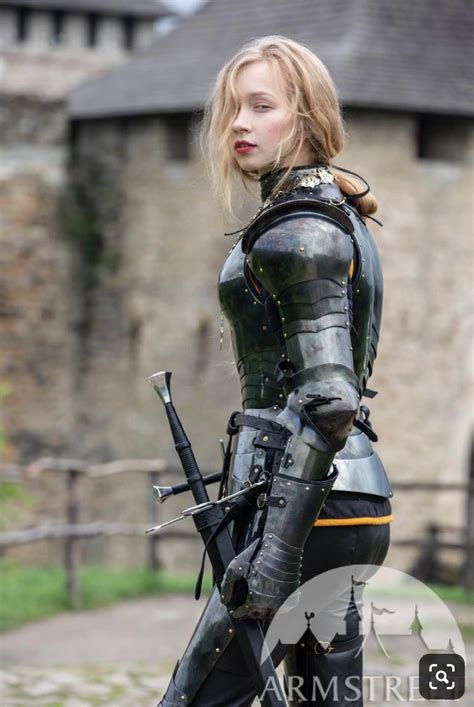 Women In Practical Armor Part Female Armor Fashion Fantasy Clothing
