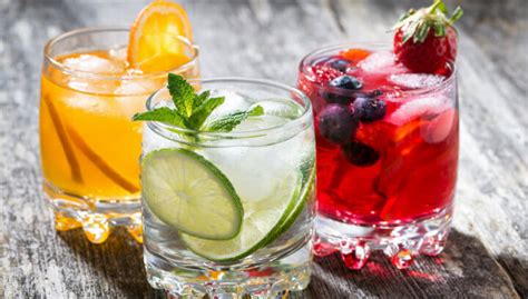 6 Healthiest Cocktails To Enjoy This Summer Without Destroying Your Health
