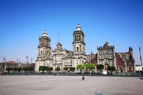 El Zócalo La Plaza Más Espectacular De Ciudad De México