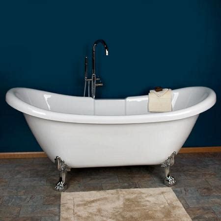 Decorating with claw foot tubs. HomeThangs.com Introduces a A Quick Buyer's Guide to ...