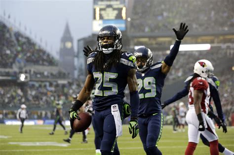 Seahawks' superb secondary has Seattle buzzing